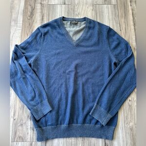 Express Men’s 100% Cotton V-Neck Sweater Fall Fashion in Blue Size Large